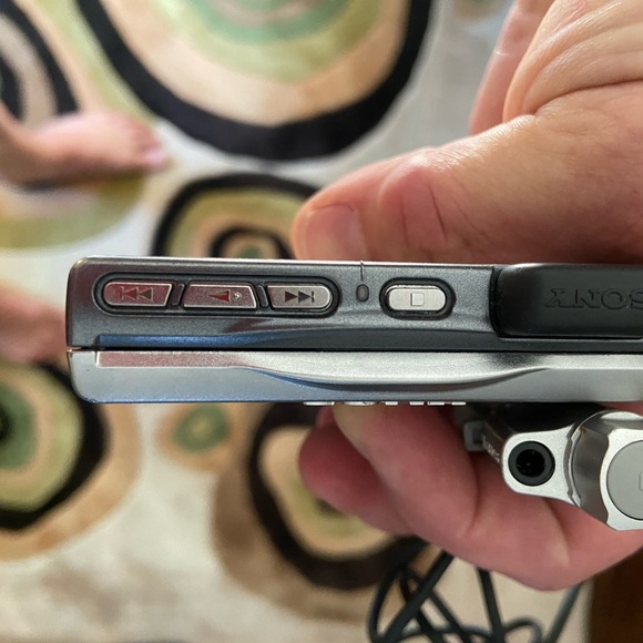 SONY MINIDISC WALKMAN! - Picture 6 of 16